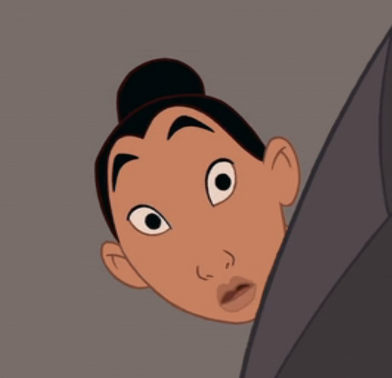 Mulan dá uma olhada em Li Shang