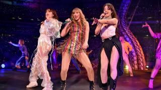 Taylor Swift: Reputation Stadium Tour Film: Swift med sine sangere