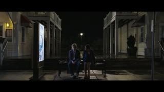 Palabras en las paredes del baño Película: Escena # 2