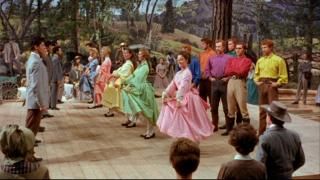 فيلم Seven Brides for Seven Brothers: مشهد رقم 1