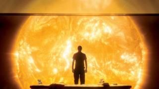 Cosmos: um programa de TV de odisséia no espaço do tempo: cena 2