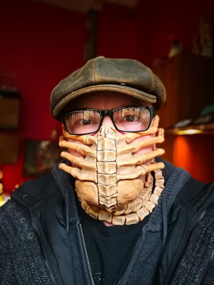 Máscara de facehugger