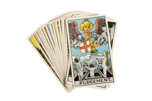 Tarot Journal: un cuaderno de tarot mágico, un libro de trabajo y un planificador para principiantes