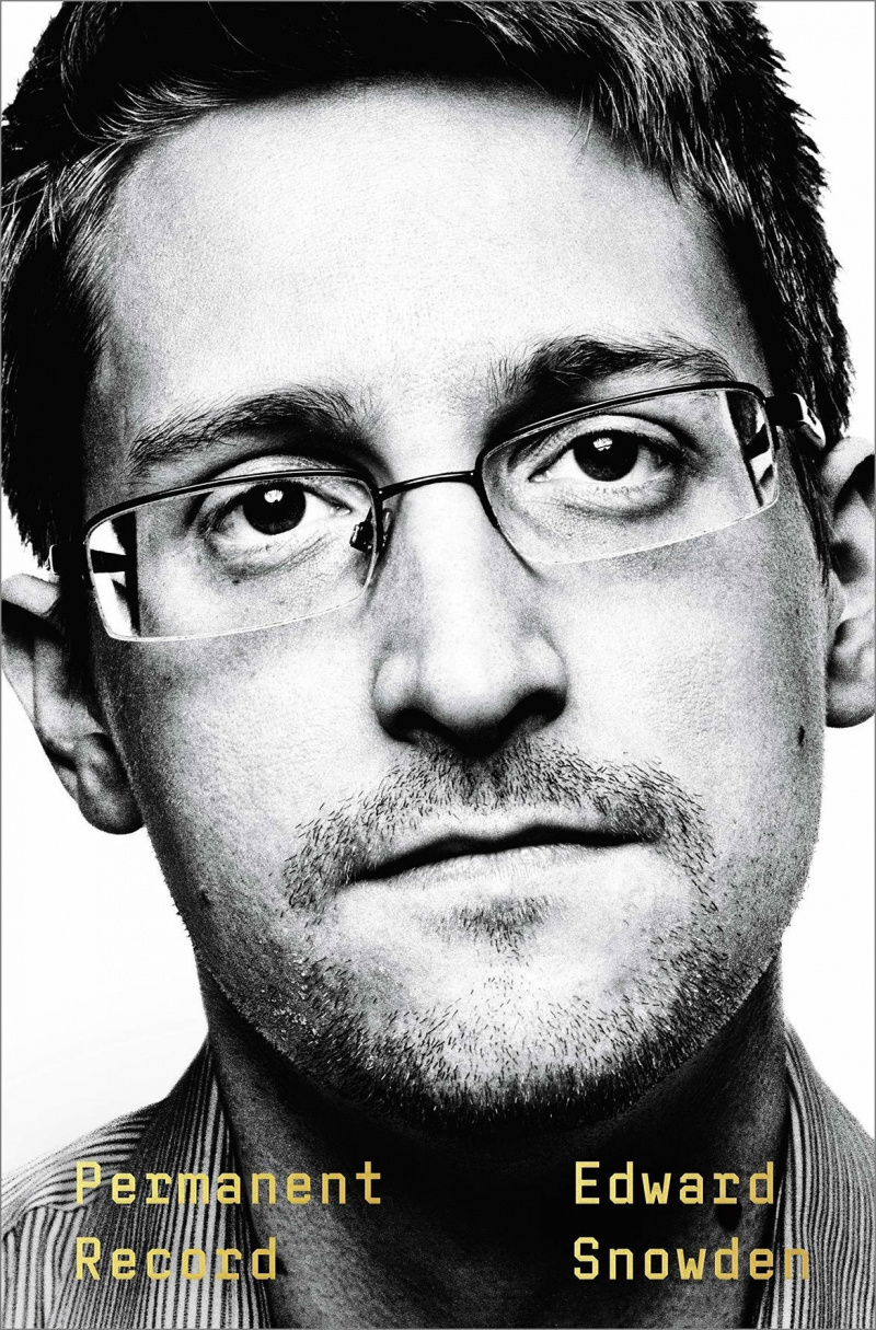 Edward Snowden buscó extraterrestres en la base de datos de la CIA ... resulta que (probablemente) no existen