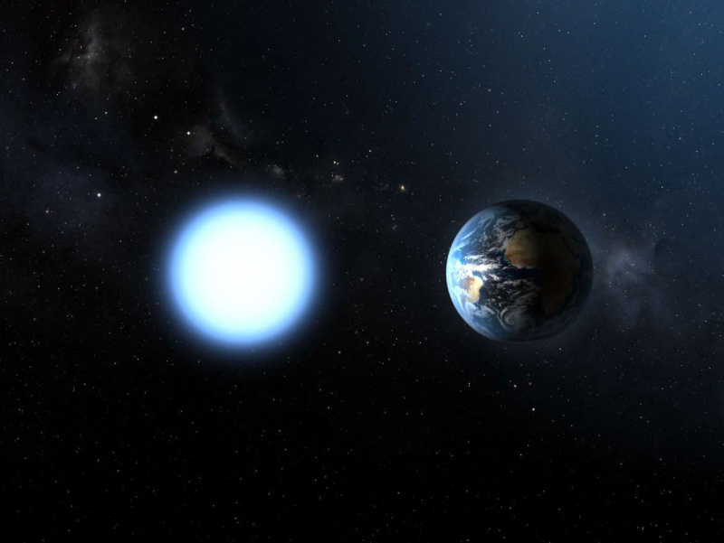 Sirius B har solens masse, men størrelsen på jorden. Til sammenligning er solen over 100 ganger bredere enn jorden. Kreditt: ESA og NASA