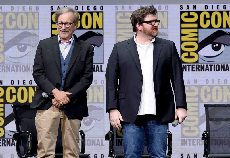 Steven Spielberg og Ernest Cline