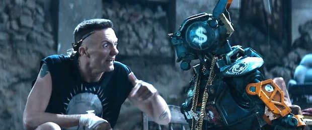 Neill Blomkamp sobre a origem estranha do rock 'n roll de seu novo filme de ficção científica, Chappie