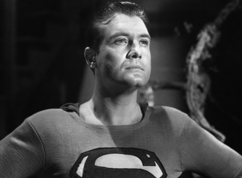George Reeves의 Superman은 TV와 슈퍼히어로 팬덤을 만드는 데 도움을 주었습니다.