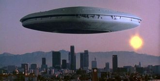 12 najgigantickejších vznášajúcich sa vesmírnych lodí zo sci-fi filmu a televízie