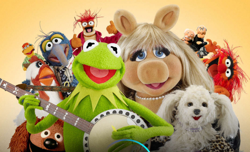 Jā, mēs sarunājāmies ar vardi Kermitu par “Muppets Now”. Bikšturi zebiekstei, skrejriteņiem un savvaļas goncām