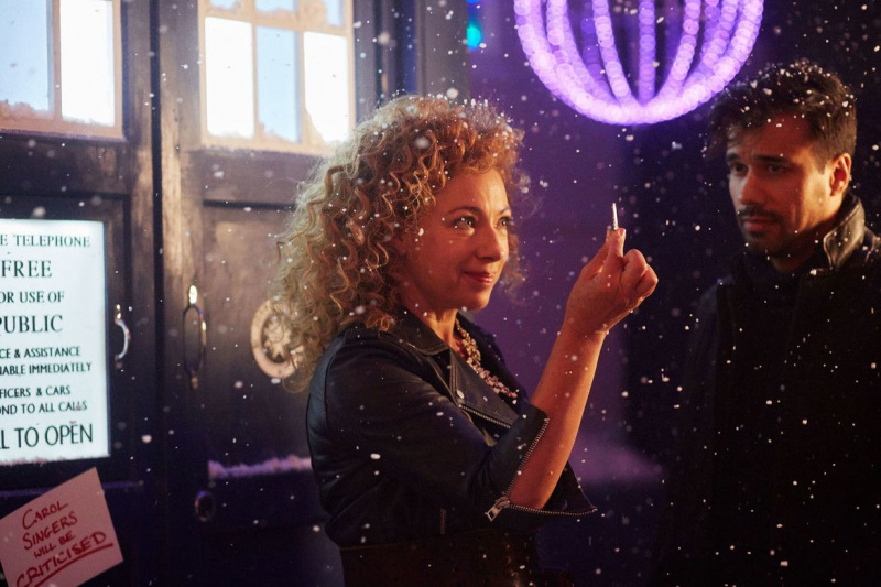 Como o último especial de Natal de Doctor Who finalmente salvou River Song