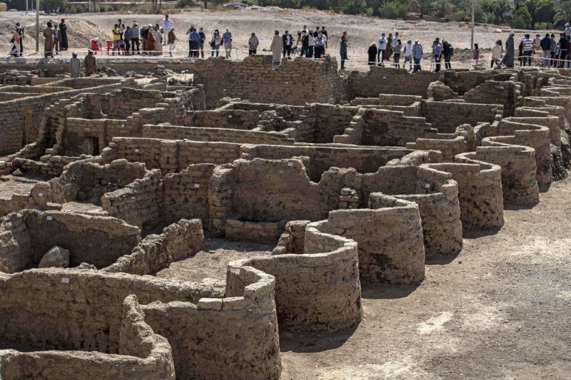 'Lost Golden City' duikt na 3000 jaar op uit Egyptisch zand