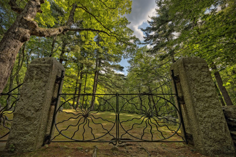 Cimetière de Spider Gates