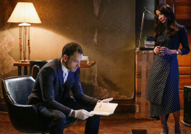 Look of the Week: Das Style Casebook von Joan Watson bei Elementary