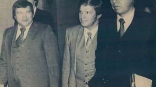 Programa de televisión John Wayne Gacy: foto de archivo de Gacy en la corte