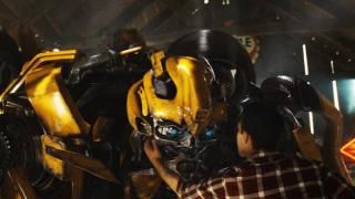 Transformers: Revenge of the Fallen Película: Sam y Bumblebee