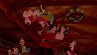 Beauty and the Beast Movie: Gaston viser sin styrke