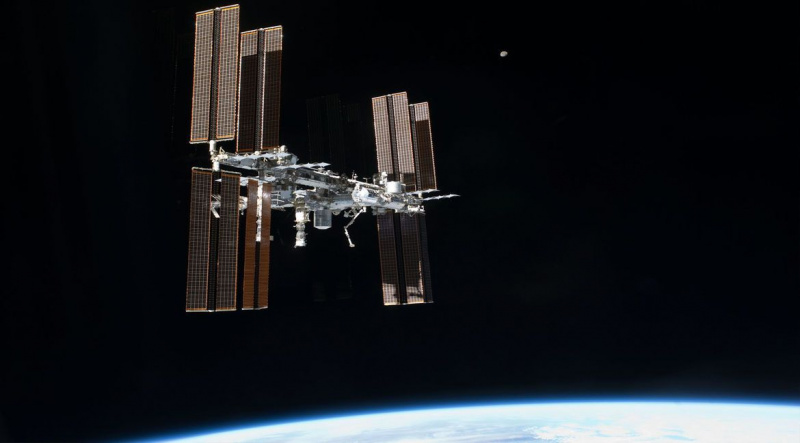 Колко дълго ще бъде там МКС и как ще се грижим за бизнеса в космоса?
