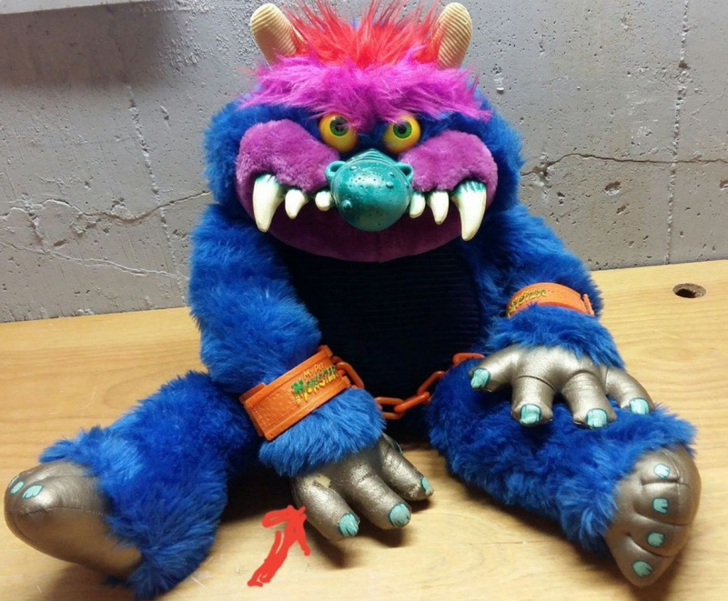 I giocattoli natalizi più belli della storia: My Pet Monster, un grottesco orsacchiotto per ragazzi