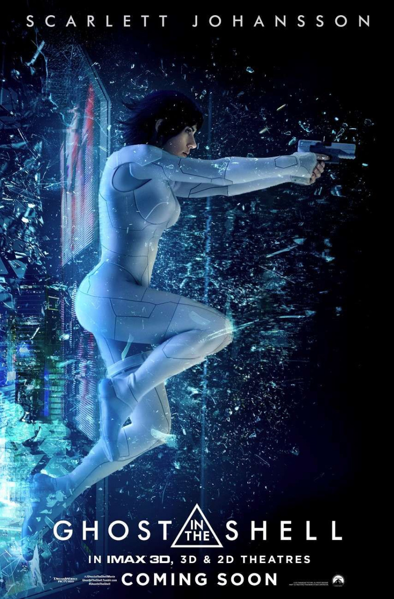 Scarlett Johansson si schianta contro due poster IMAX di Ghost in the Shell