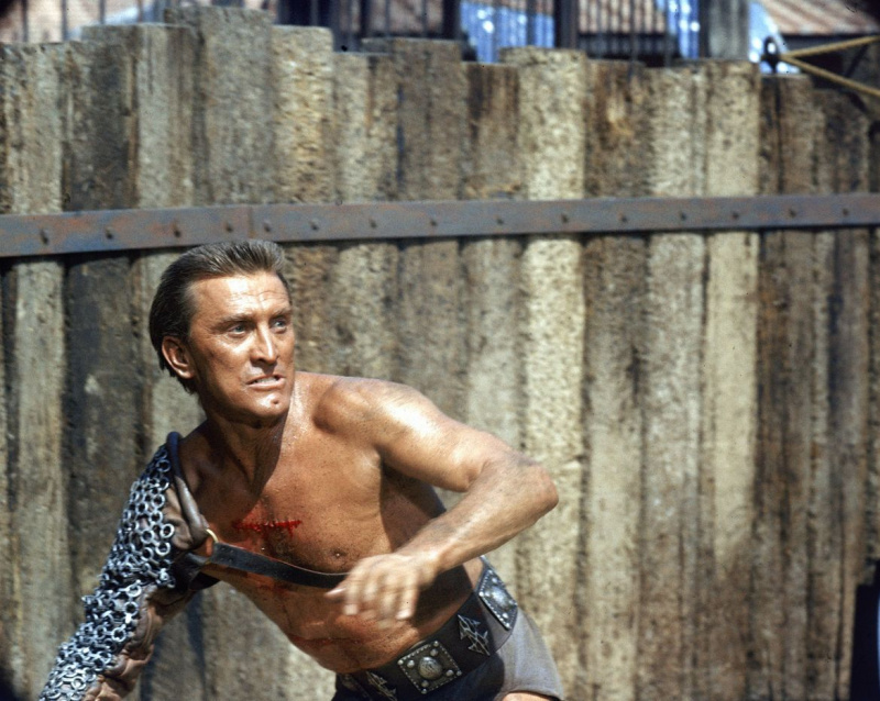 Kirk Douglas, icona di Hollywood della Golden Age e attore di Spartacus, muore a 103 anni