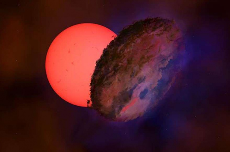 Philipas Plaitas „Bad Astronomy“ milžiniška žvaigždė ir dulkių debesis