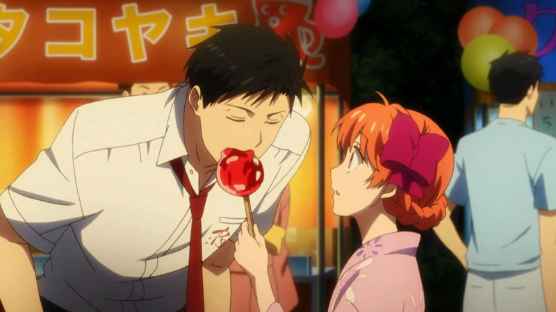 Nozaki takes a bite of Chiyo