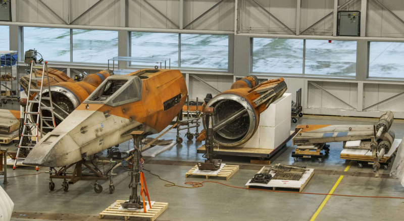 X Wing T70 in der Smithsonian-Ortho-Ansicht