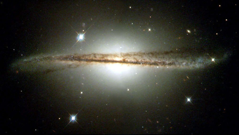 Ζούμε σε έναν παραμορφωμένο γαλαξία και γίνεται πιο περίεργο από εκεί