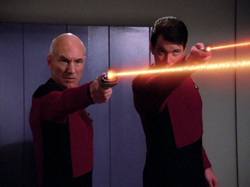 Momentos WTF: Riker y Picard se enfrentan a un revulsador de cofres en Star Trek: The Next Generation