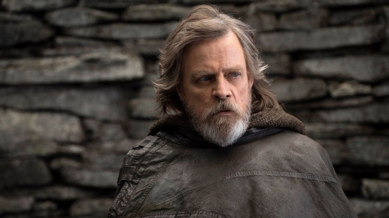 Star Wars Last Jedi Luke Skywalker