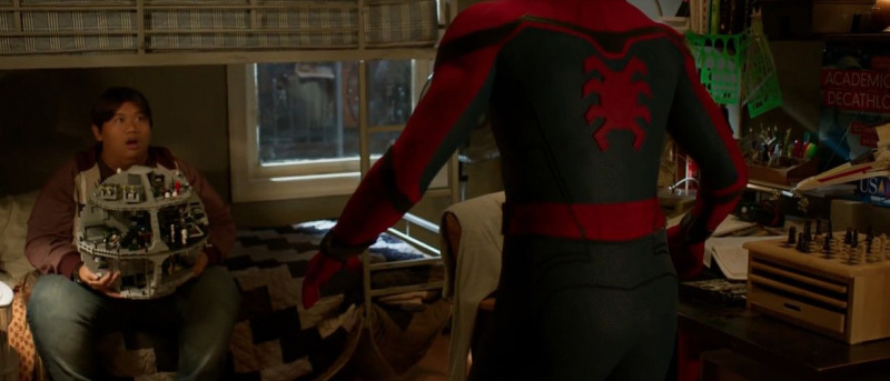 Spider-Man: Holmecoming- Питър Паркър (Том Холанд) и Лего на Звездата на смъртта