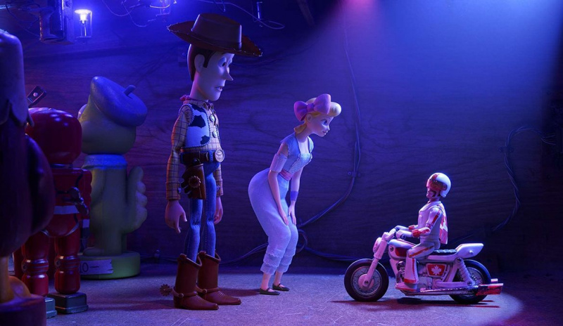 Toy Story 4 Woody Bo Peep e Duke Caboom