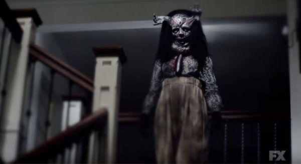 Толкова много клоуни в Епизод 2 на American Horror Story: Cult